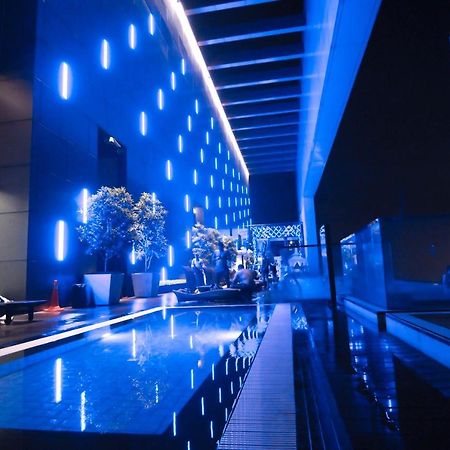 Ferienwohnung Dolphin Platinum KLCC Kuala Lumpur Exterior foto
