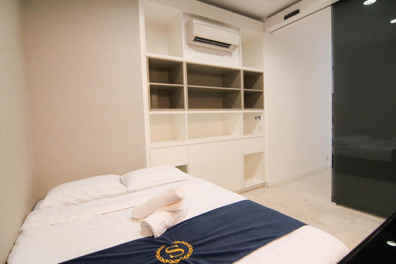 Ferienwohnung Dolphin Platinum KLCC Kuala Lumpur Exterior foto